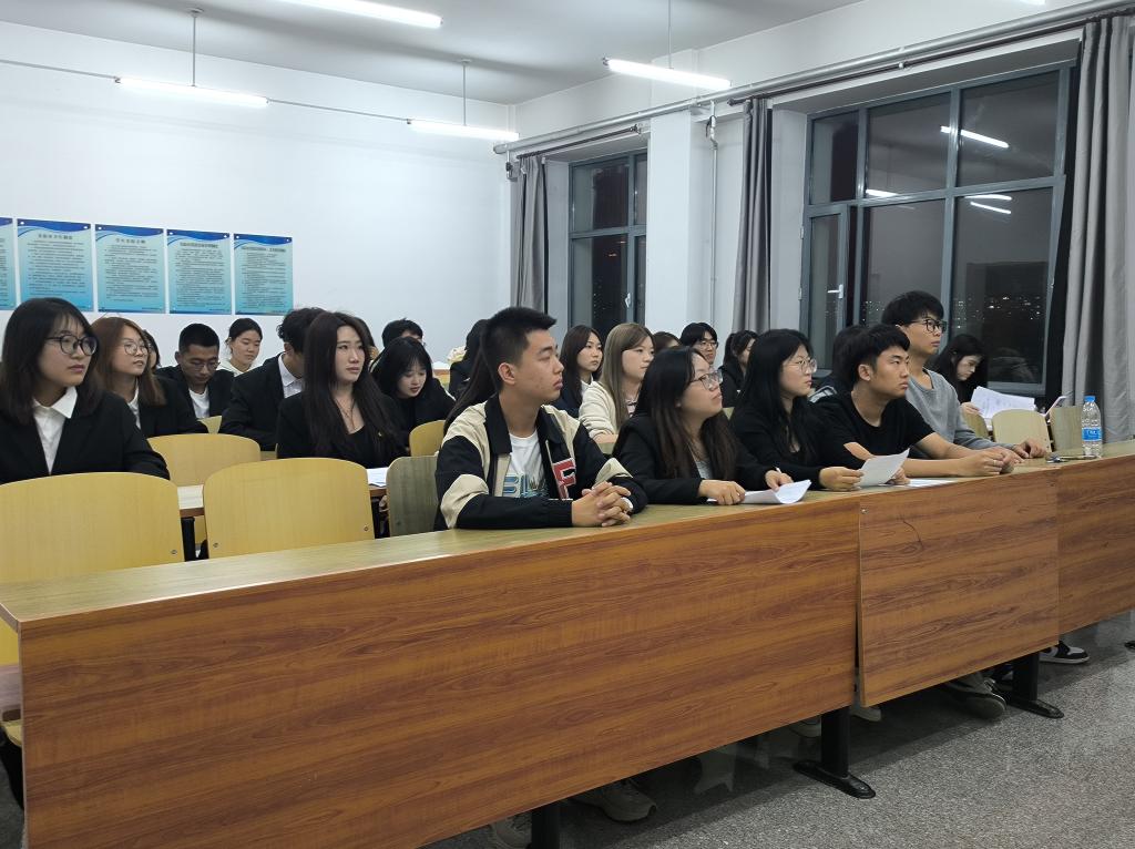 我院召开团总支、学生会纳新大会